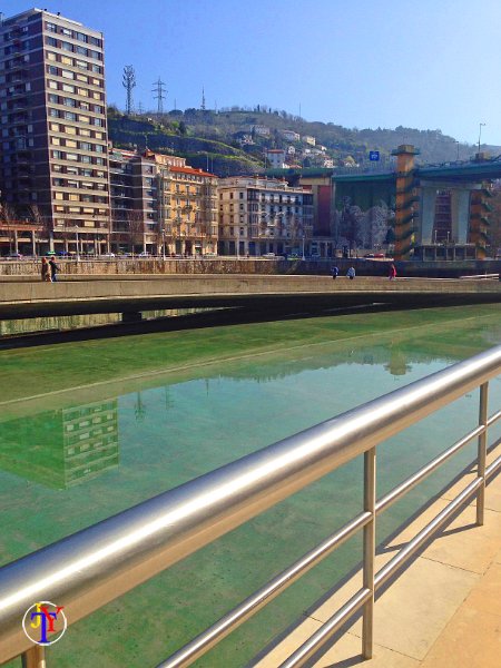 Bilbao et le Guggenheim 29.JPG - Bilbao et le Guggenheim. Avril 2015 (photo par iphone)