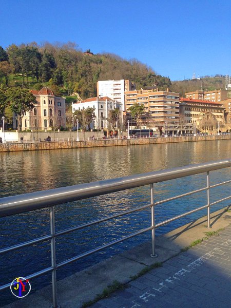 Bilbao et le Guggenheim 69.JPG - Bilbao et le Guggenheim. Avril 2015 (photo par iphone)