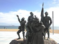 Monuments 2  Mémorial Armée Noire, Boulevard d'Alger.