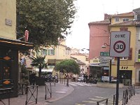 08112010 15  La rue Jean Jaurès, à gauche la rue Grisolles.