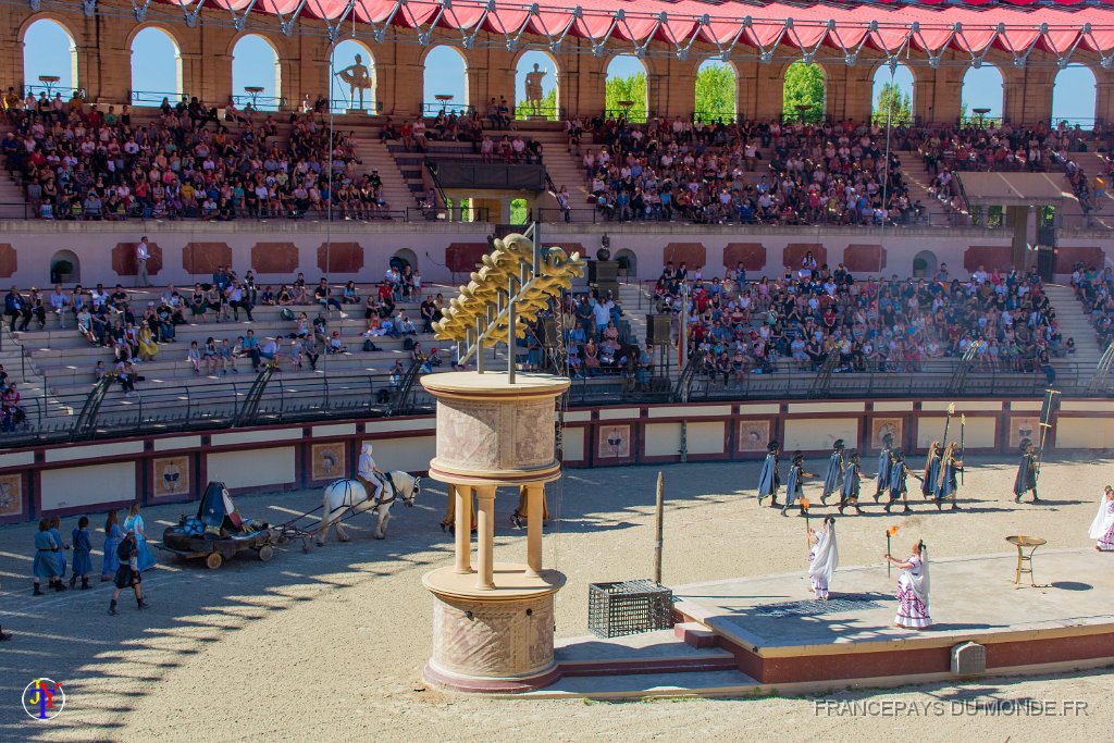 Les arenes 23.jpg - Puy du Fou (85) - Les arènes - Mai 2019