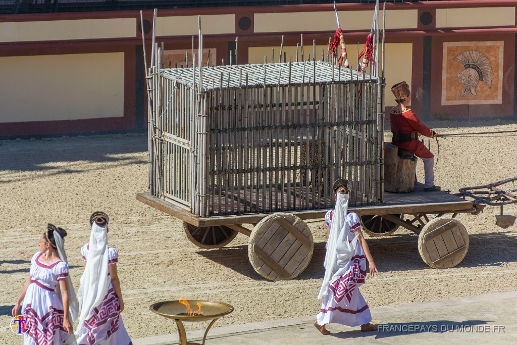 Les arenes 26.jpg - Puy du Fou (85) - Les arènes - Mai 2019