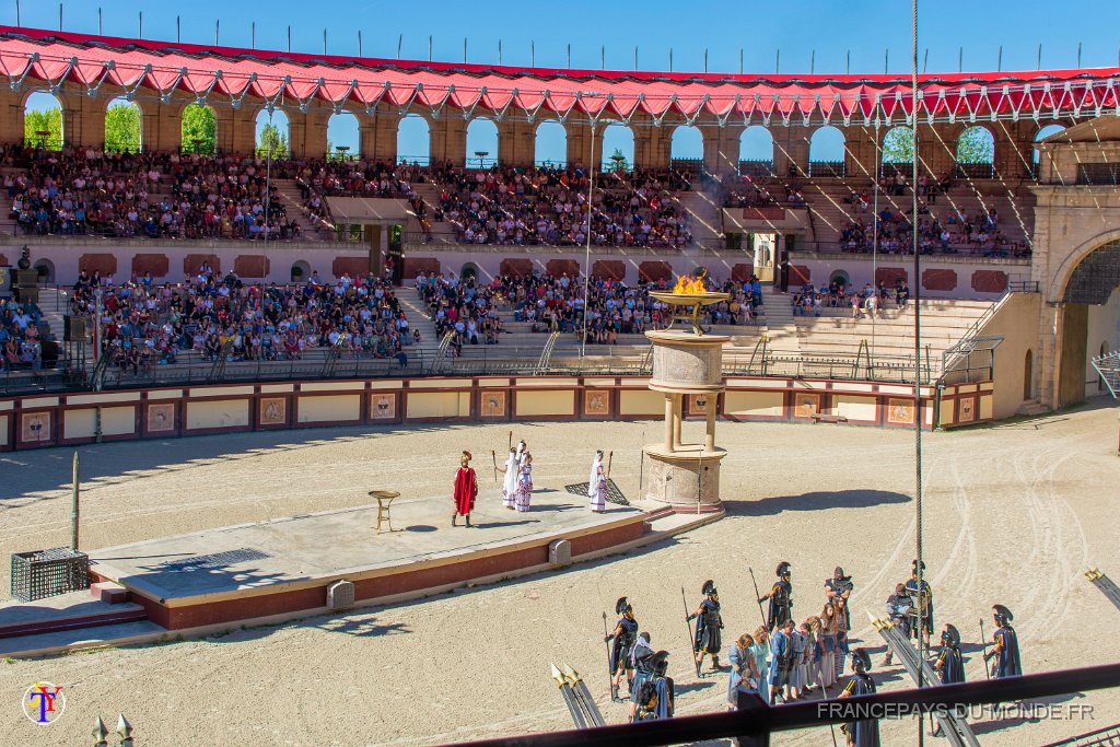 Les arenes 29.jpg - Puy du Fou (85) - Les arènes - Mai 2019