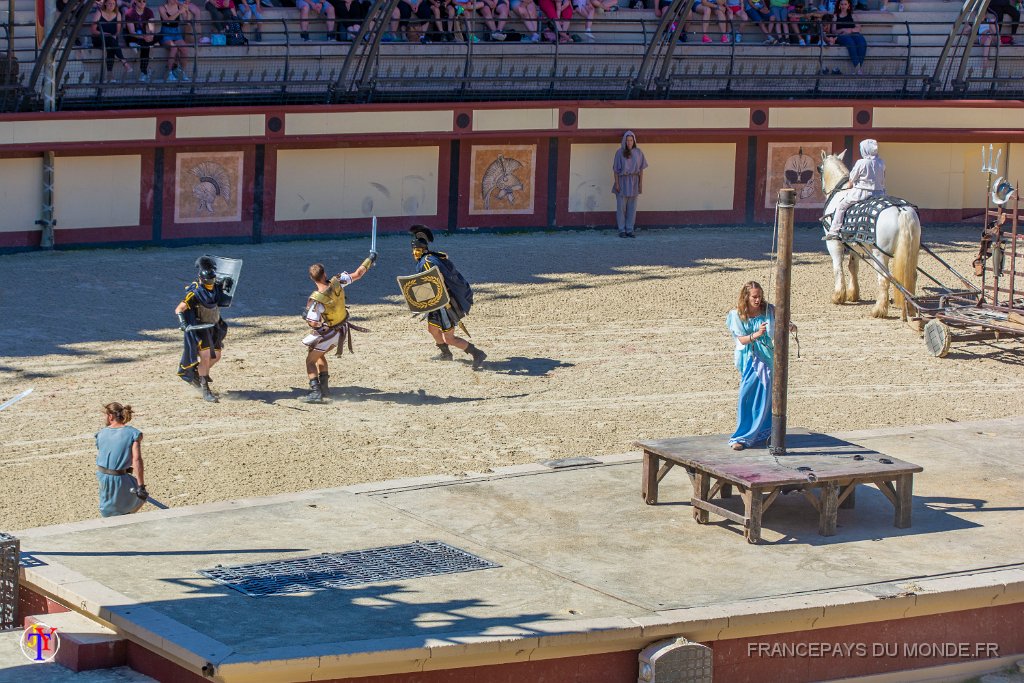 Les arenes 34.jpg - Puy du Fou (85) - Les arènes - Mai 2019