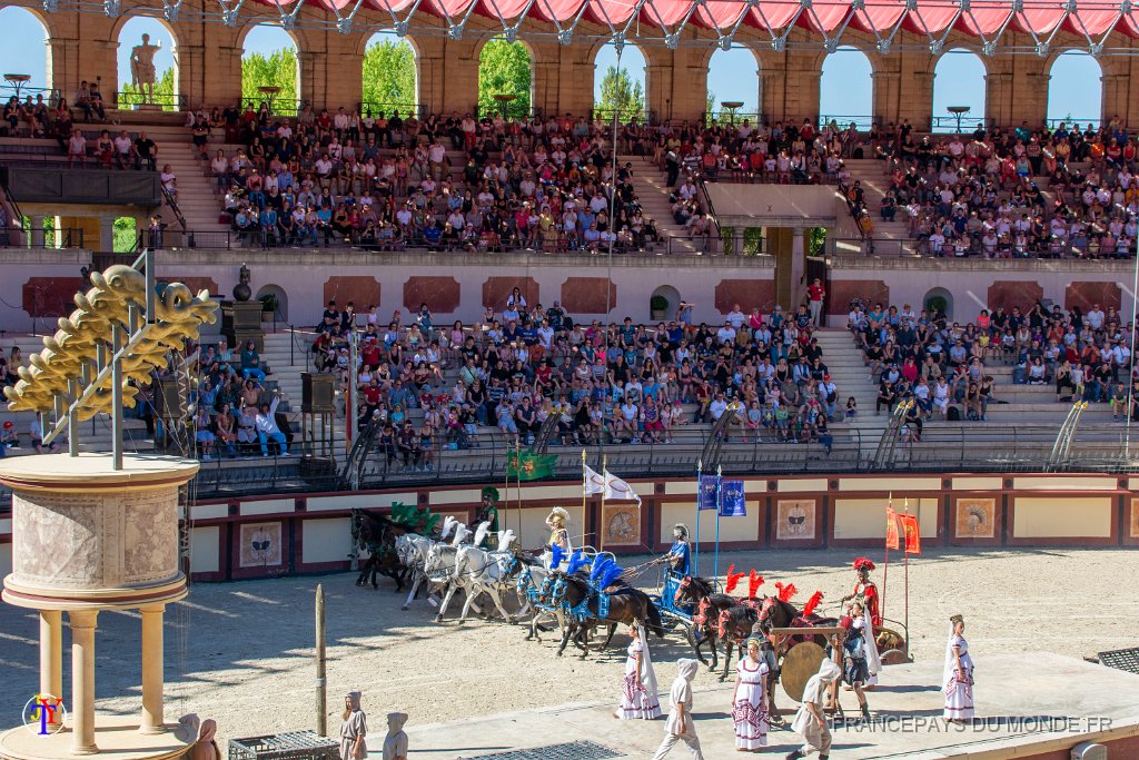 Les arenes 48.jpg - Puy du Fou (85) - Les arènes - Mai 2019