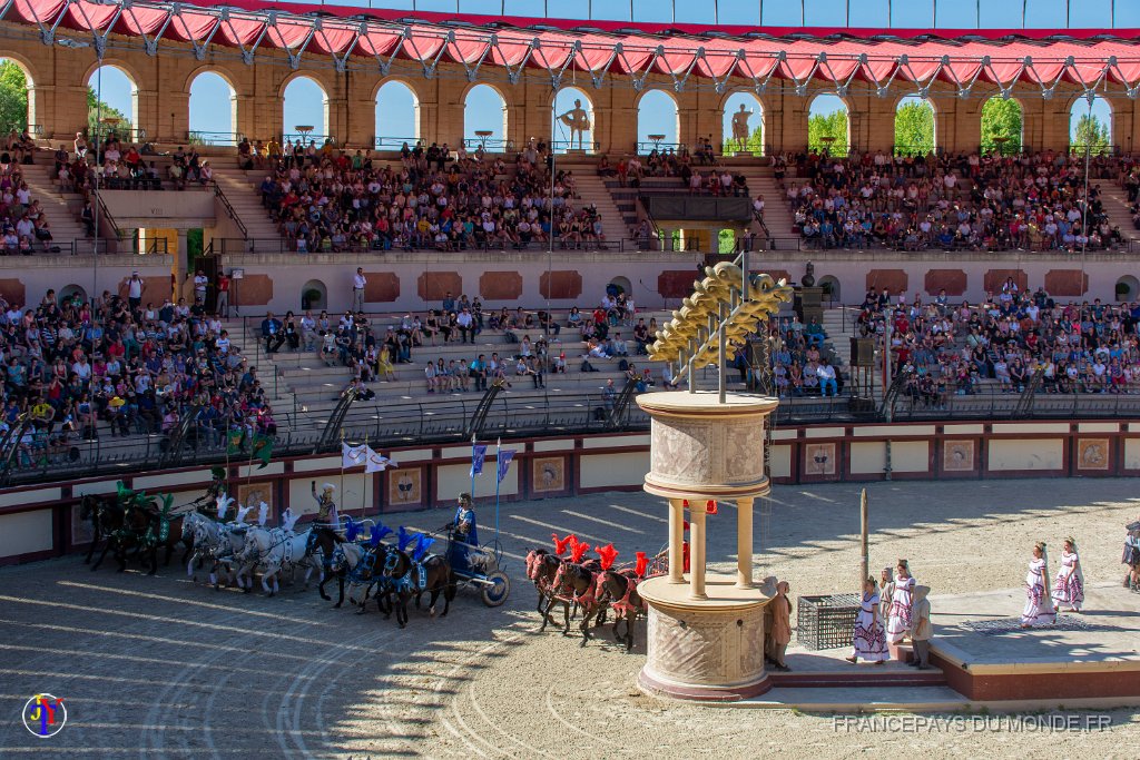 Les arenes 49.jpg - Puy du Fou (85) - Les arènes - Mai 2019