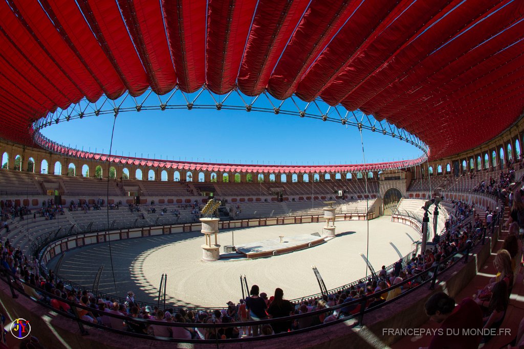 Les arenes 6.jpg - Puy du Fou (85) - Les arènes - Mai 2019