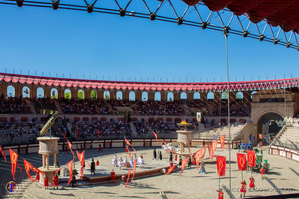 Les arenes 73.jpg - Puy du Fou (85) - Les arènes - Mai 2019