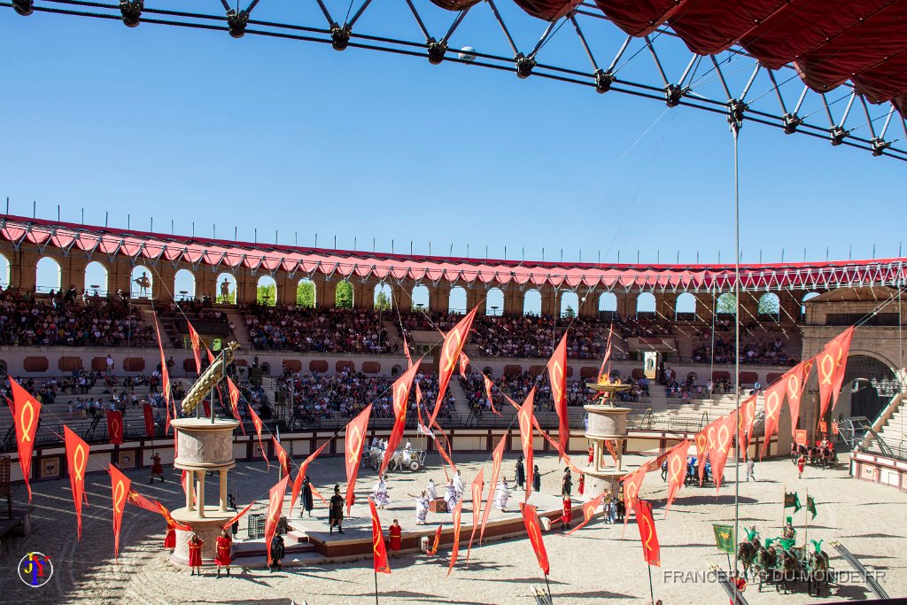 Les arenes 74.jpg - Puy du Fou (85) - Les arènes - Mai 2019