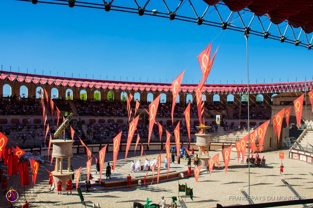 Les arenes 75.jpg - Puy du Fou (85) - Les arènes - Mai 2019