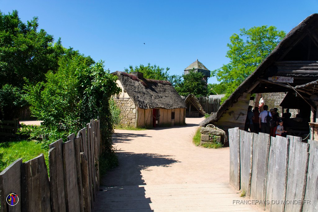 Village medieval 15.jpg - Puy du Fou (85) - Le village médiéval - Mai 2019