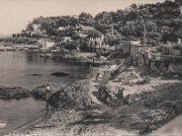 la plage et le port abri  Saint-Aygulf