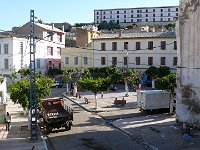 Oran - La place de la Perle, à gauche la mosquée - 2010 : Place de la Perle - La marine