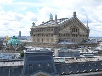 Depuis la terrasse des Galeries Lafayette. On voit l'arrière de l'Opera Garnier et  la tour Montparnasse. 25 juillet 2011