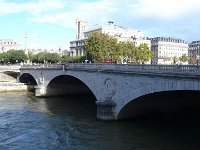 Le Pont au Change ( N ) pour Napoleon III.  On voit la tour St-Jacques et la Colonne de la Fontaine du Palmier. 23 octobre 2013
