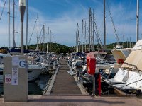 Le port 8  17  - Porquerolles (Hyères) - 83 -  Le port