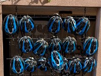 37  - Porquerolles (Hyères) - 83 - Casques cyclistes