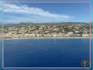 Atterrissage Nice 19 08 22 Les plages de la Promenade des Anglais 4 copie Atterrissage Nice 19 08 22 Les plages de la Promenade des Anglais