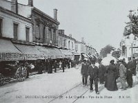 place centrale copie  Pessac - 33 - Le Chemin - Vue de la Place